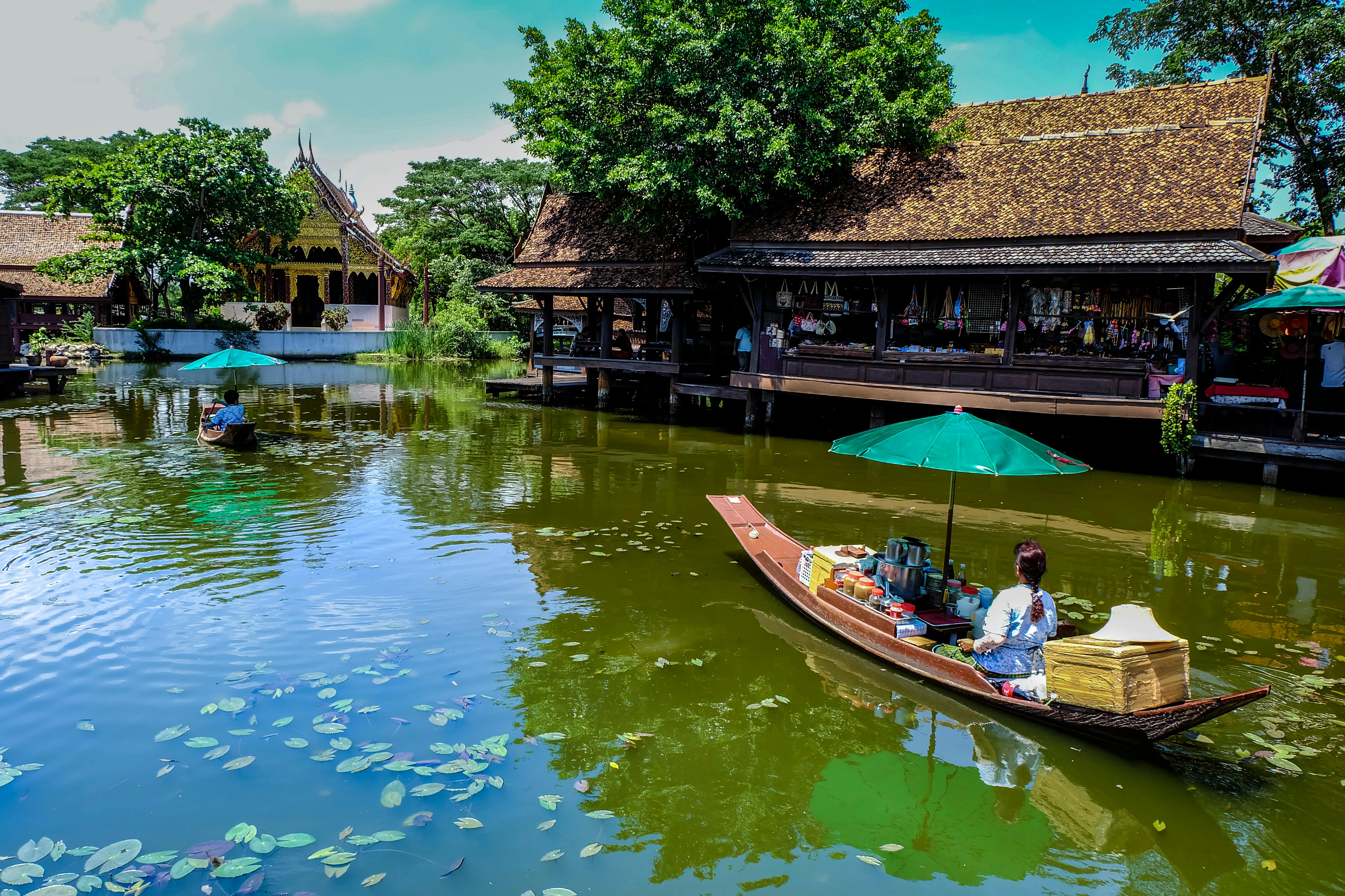 Bang Nam Phueng Floating Market