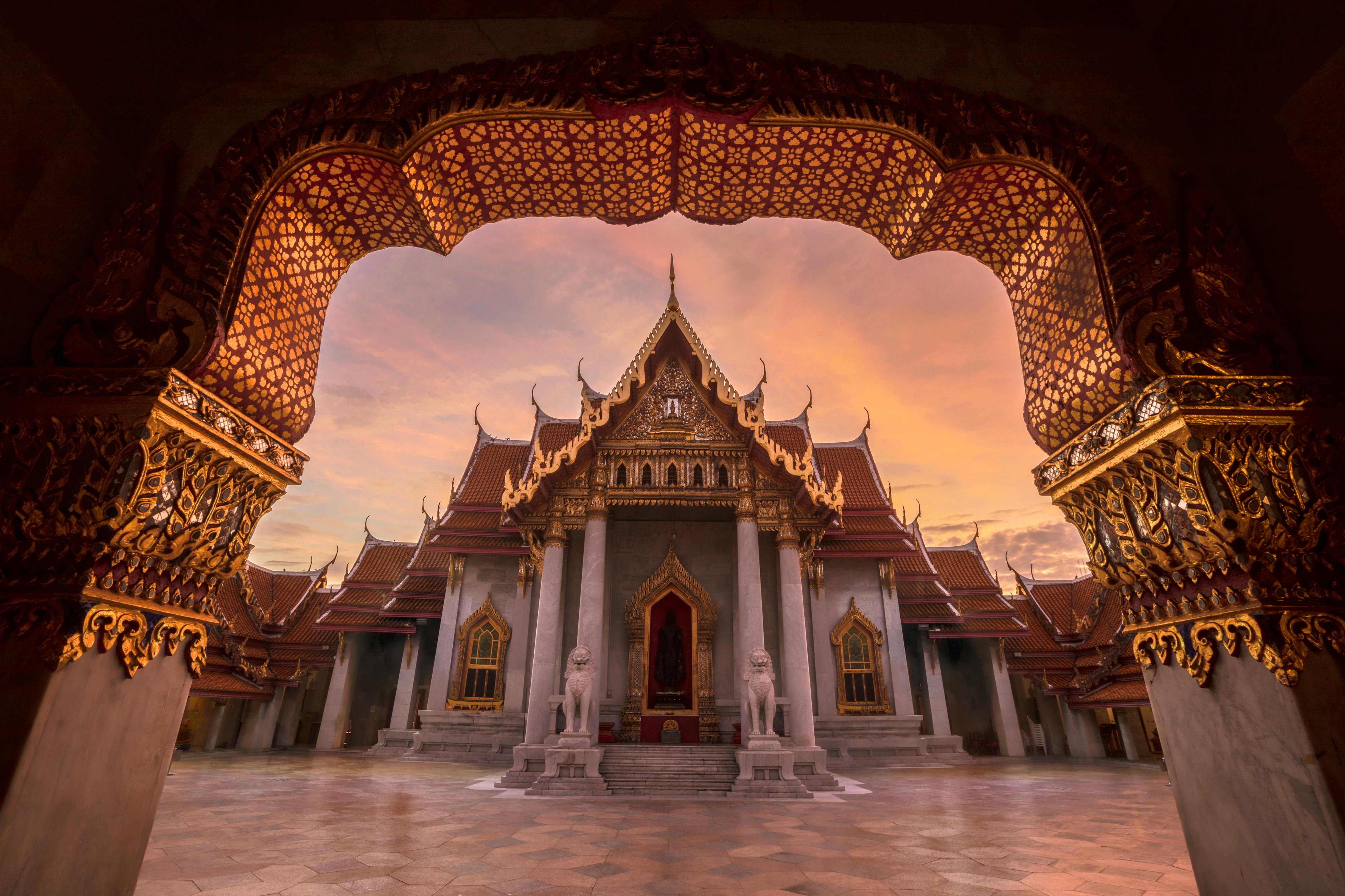 Explore the temples of Bangkok