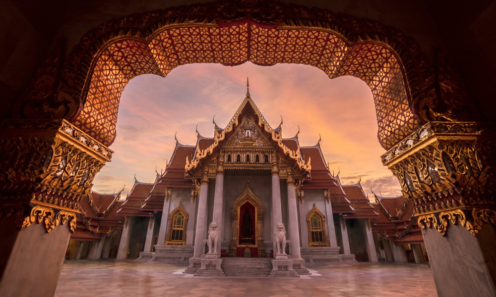 Explore the temples of Bangkok Explore the temples of Bangkok