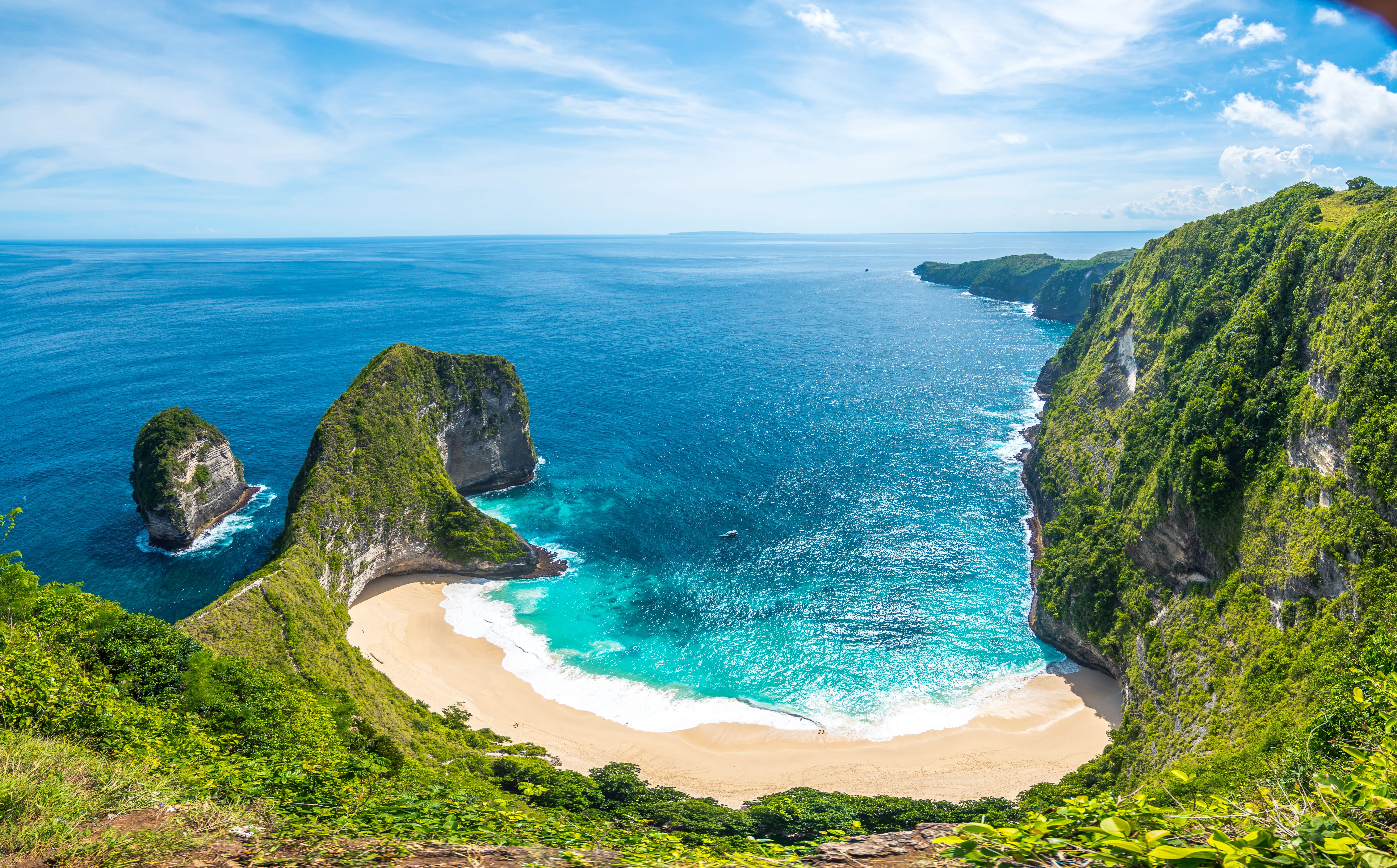 Spend a day on the Nusa Islands